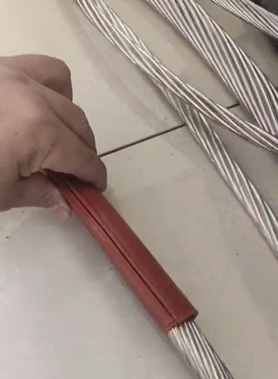 鋼芯鋁絞線(xiàn)用硅膠絕緣護(hù)套